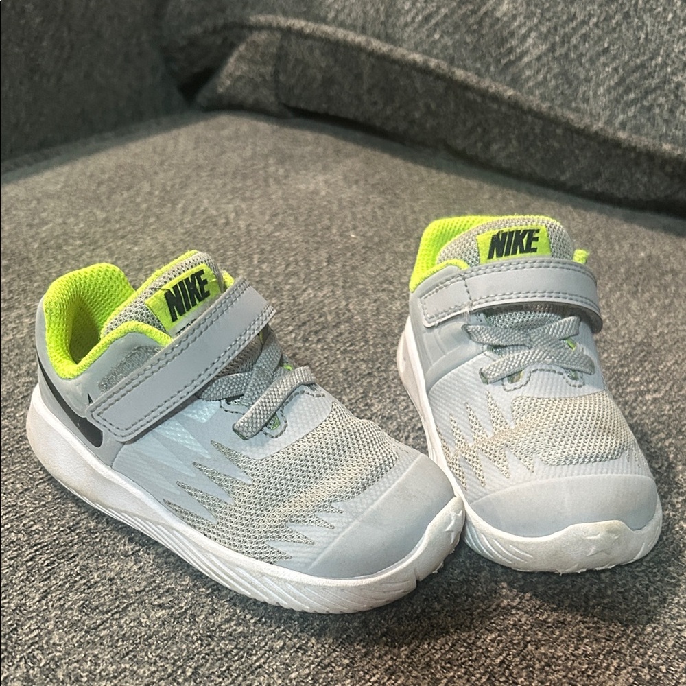 Nike Kids Sneakers - Light Gray and Neon Green